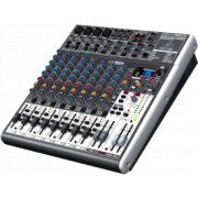Behringer Xenyx X1622USB mixpult s USB a efektmi