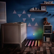 Solight Nočné LED RGB svetlieko so svetelným senzorom, voliteľná farba svetla, 230V